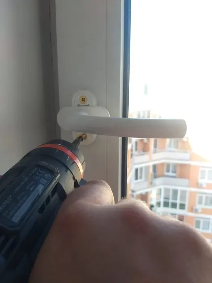 Ремонт і регулювання вікон, заміна ущільнювача