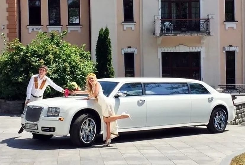 004 Лімузин на весілля Chrysler 300C Disco