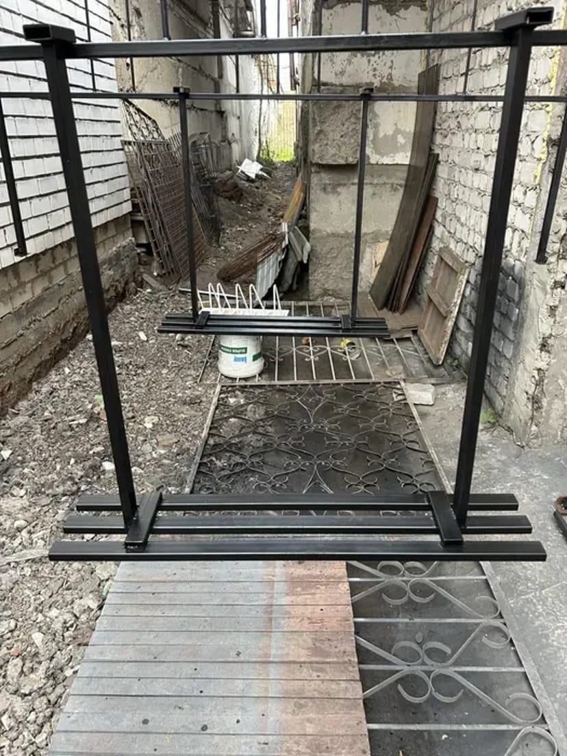 Виготовляємо лавки металічні. Огорожі. Паркани. Перила. Сходи.