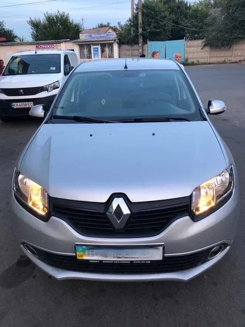Авто під таксі Логан Сітроен Авео