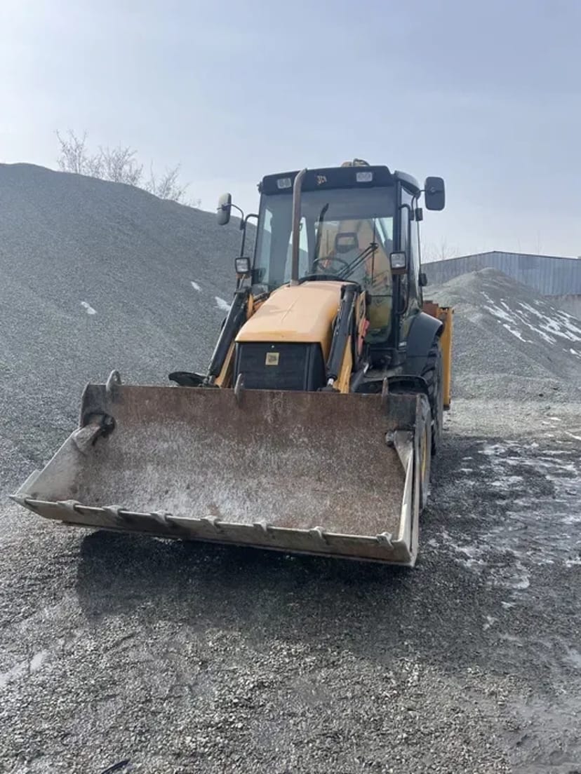 Спецтехніка ( JCB 3 , JCB 535 та дорожння техніка, )