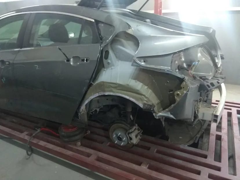 Фарбування авто, ремонт кузова, Рихтування авто, Стапельні роботи