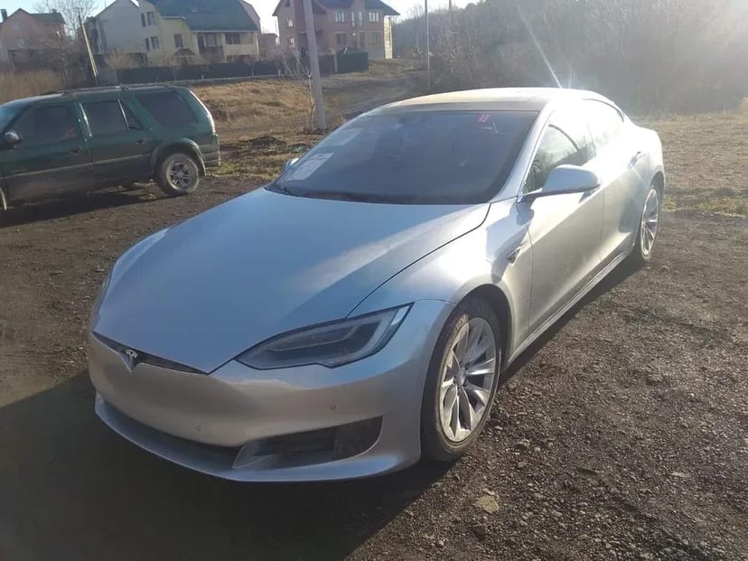 Фарбування авто, ремонт кузова, Рихтування авто, Стапельні роботи