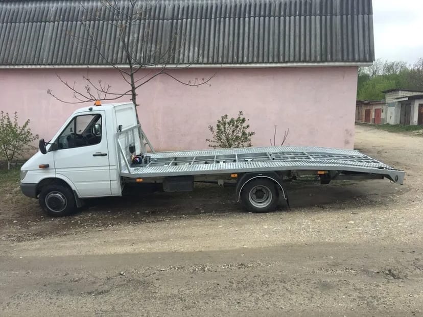 Послуги евакуатора. Євакуатор. Лавета. 24/7 Тернопільська обл Ланівці