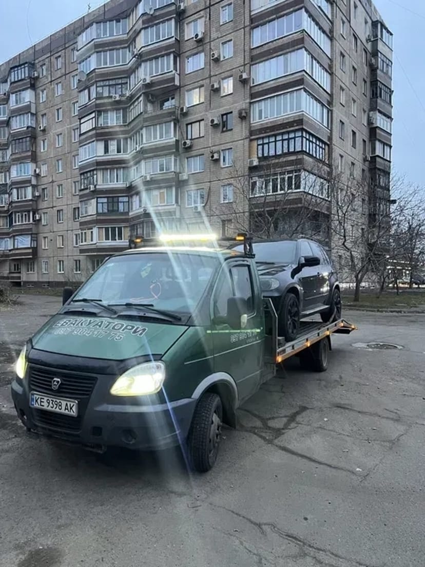 Послуги автомобільного евакуатора по Кривому Рогу та Україні. Евакуатор Кривий Ріг.