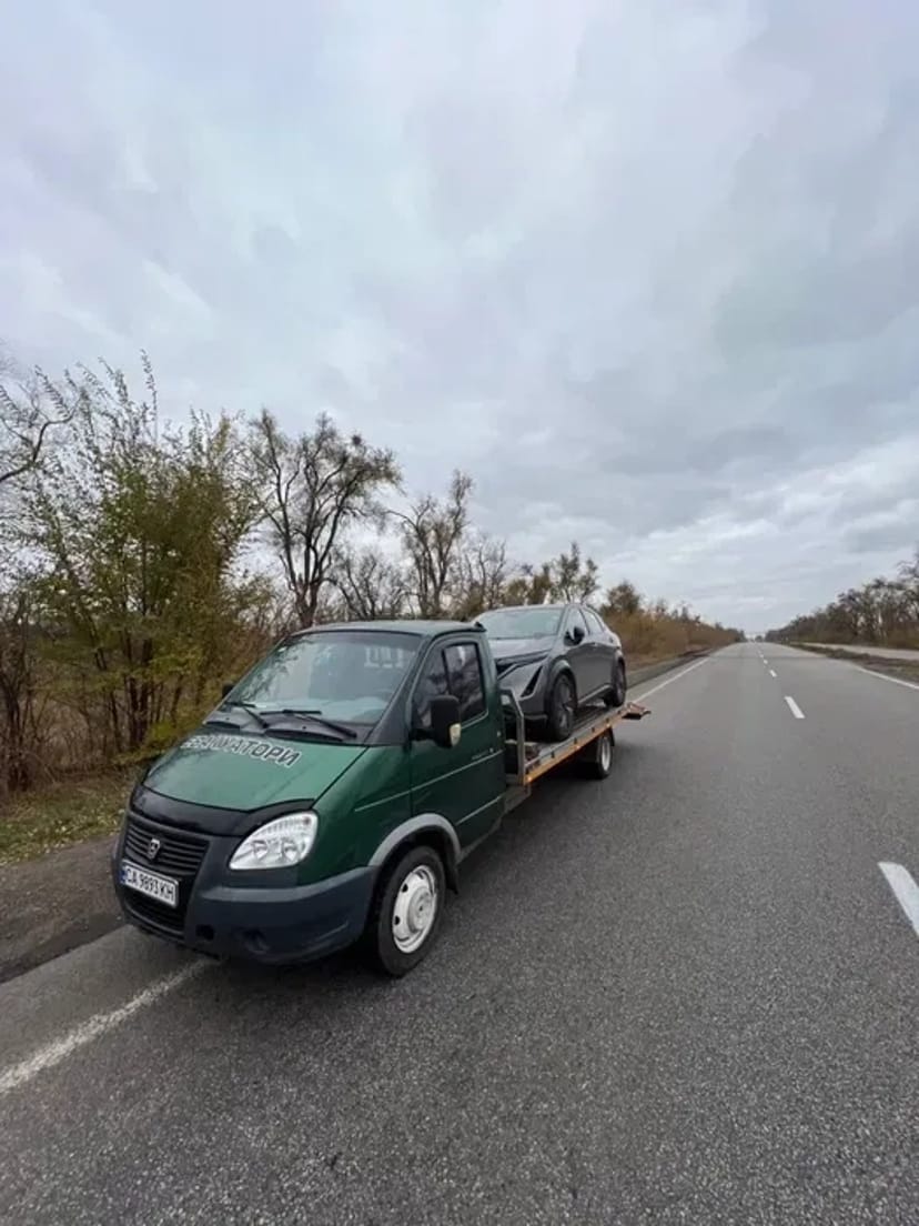 Послуги автомобільного евакуатора по Кривому Рогу та Україні. Евакуатор Кривий Ріг.