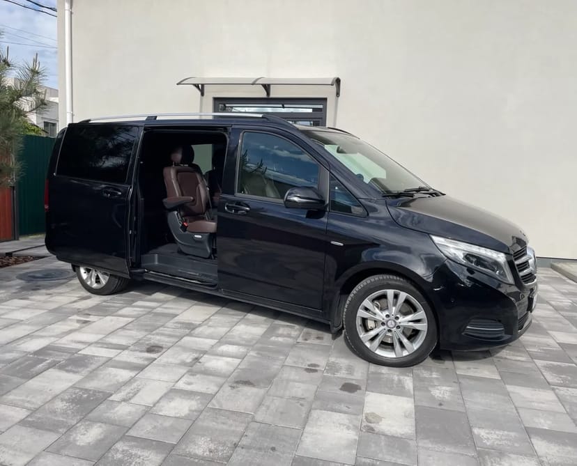 Mercedes-Benz V-Class 2016