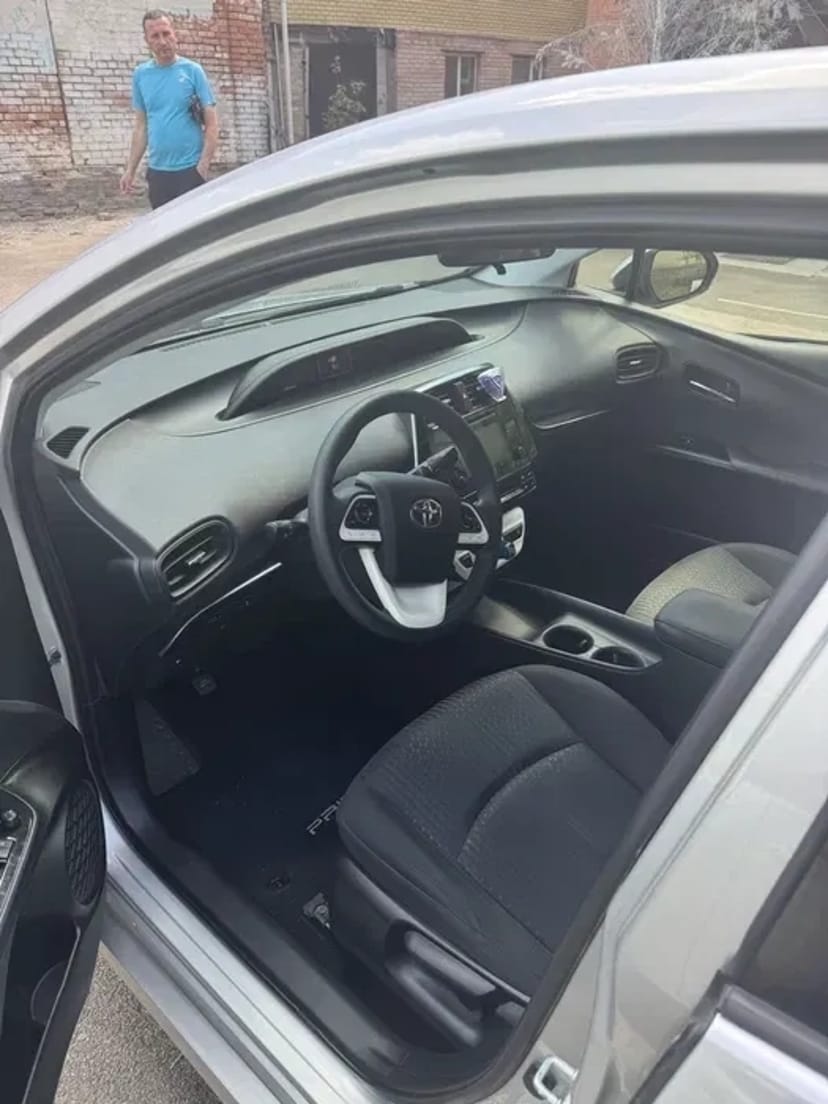 Toyota prius приус 2018