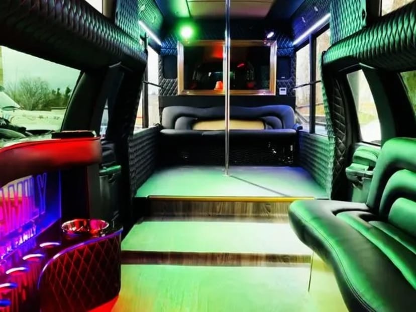 027 Автобус Limo Bus Ford F-650