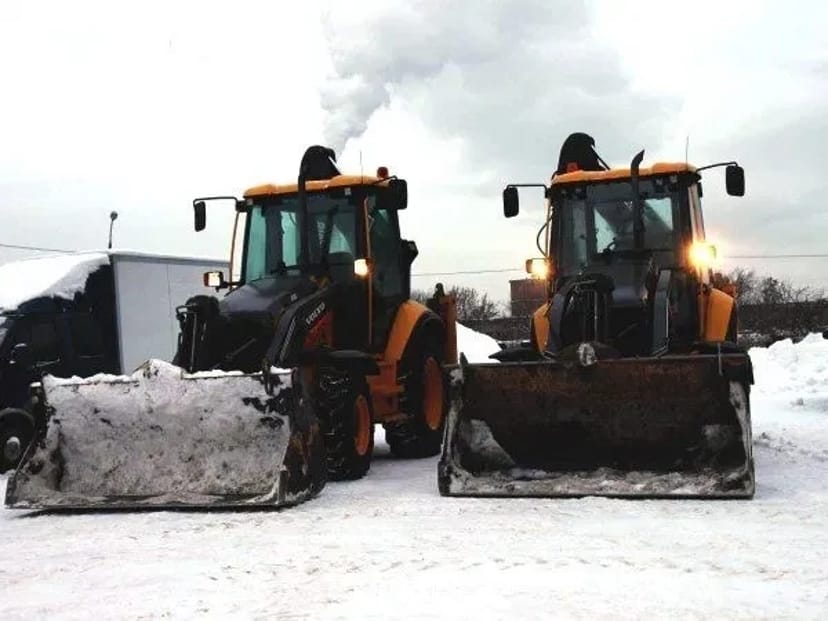 Послуги екскаватора JCB та самоскида Вивіз сміття знесення будинків