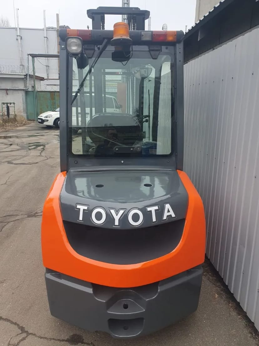 Навантажувач TОYOTA 8FDJF35