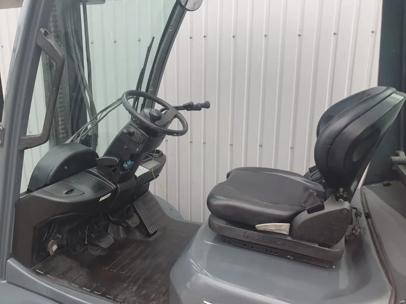 Навантажувач TОYOTA 8FDJF35