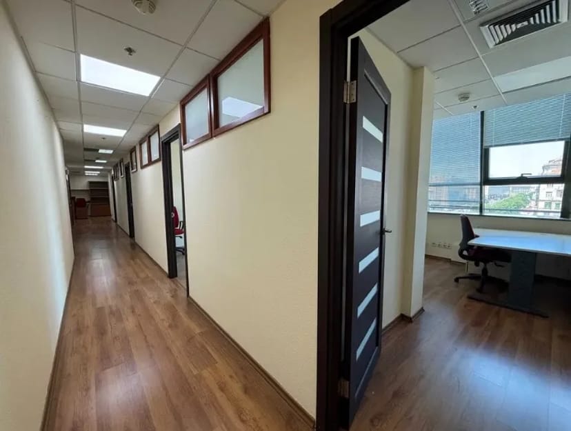 Видовий офіс 191 м2 в БЦ Арена Сіті