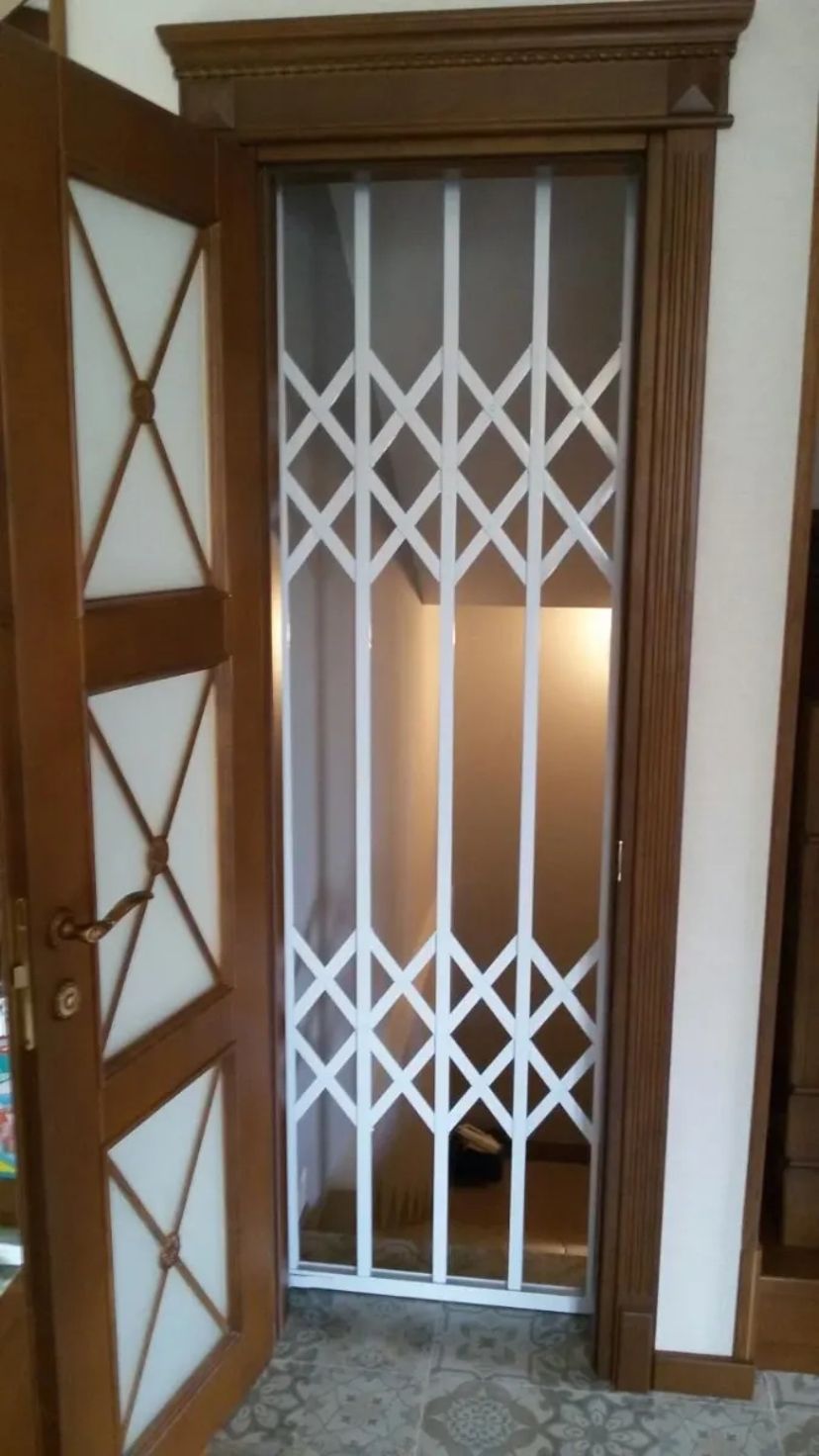 Виробництво та встановлення розсувних решіток