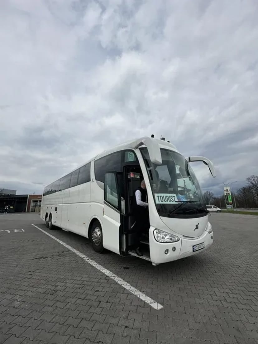 Пасажирські перевезення по Україні та за кордон у будь-які напрямки..