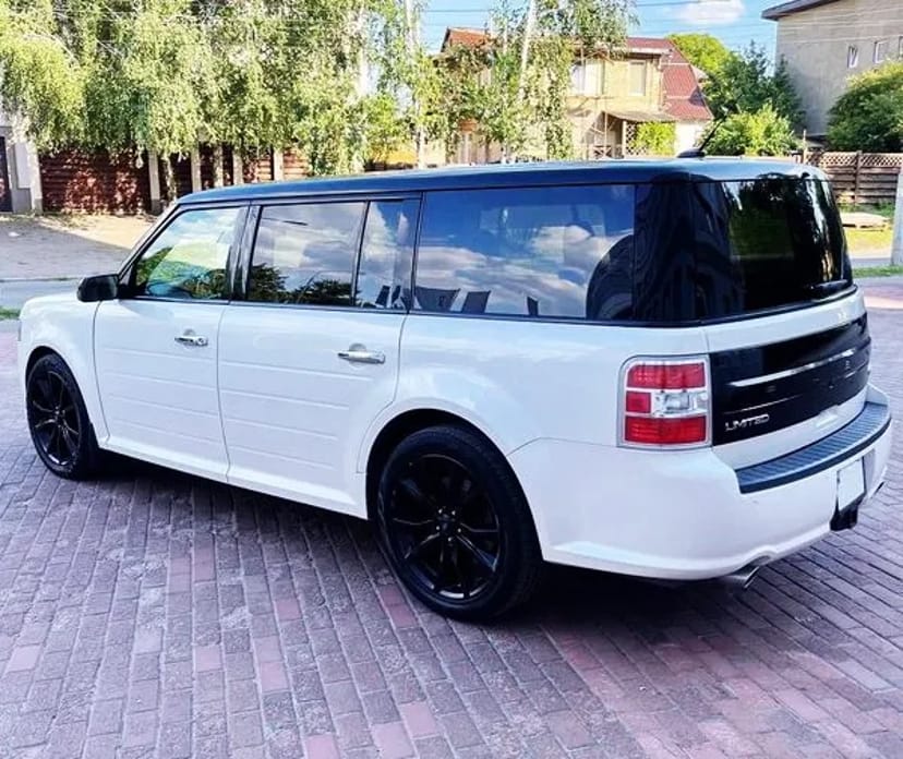 180 Позашляховик на весілля Ford Flex білий