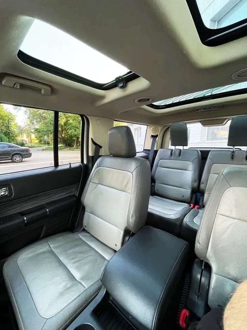 180 Позашляховик на весілля Ford Flex білий