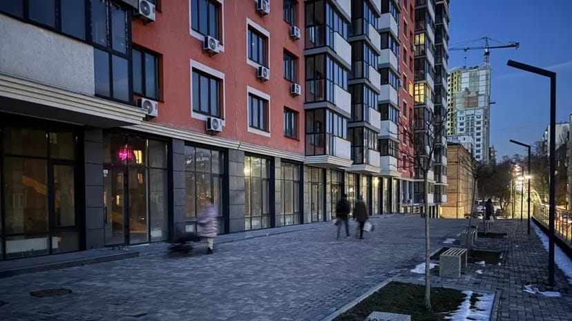 Фасадне приміщення 77,3 м2 в ЖК Багговутівський