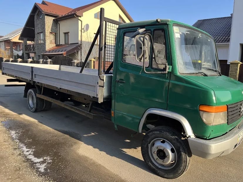 Вантажні перевезення бортовим авто, бортовий, платформа