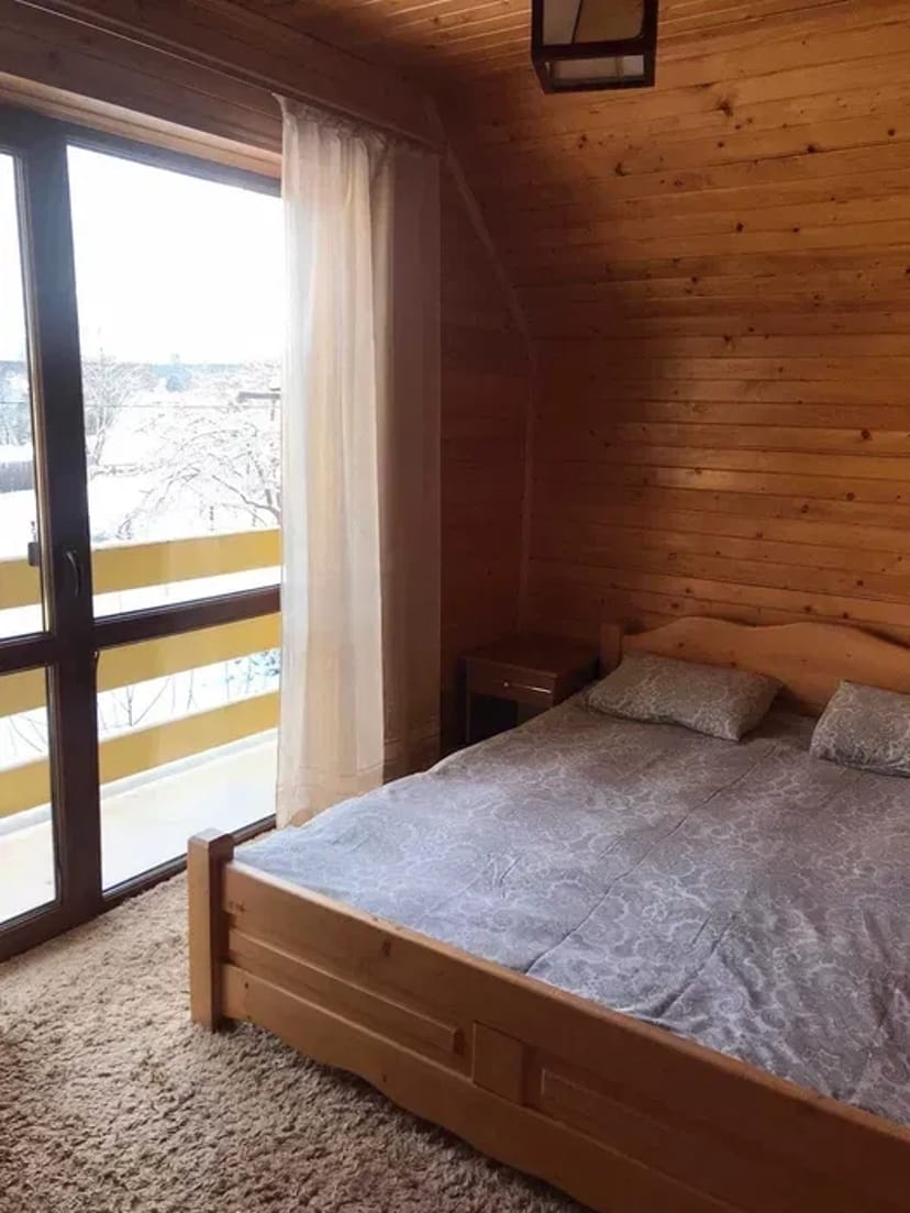 Котедж "Модрина"