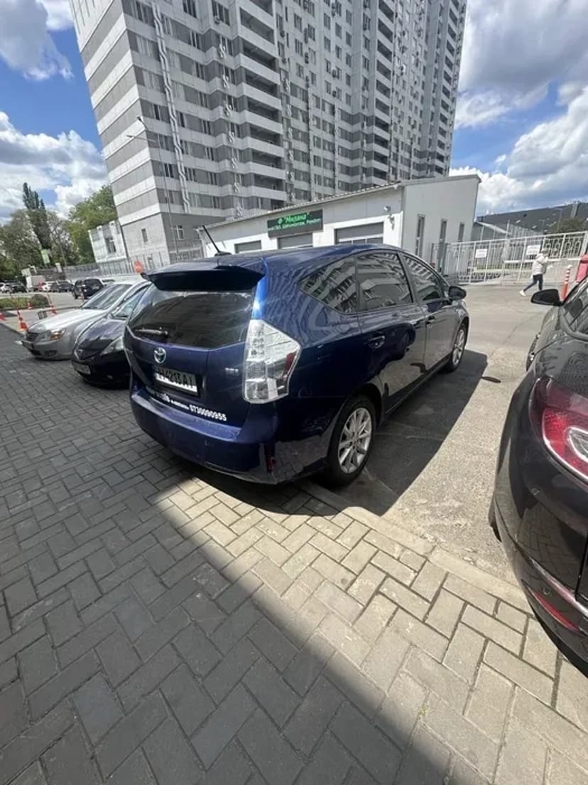 Автомобіль під таксі