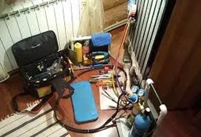 Ремонт холодильників (інверторні також) морозильників торг.вітрин