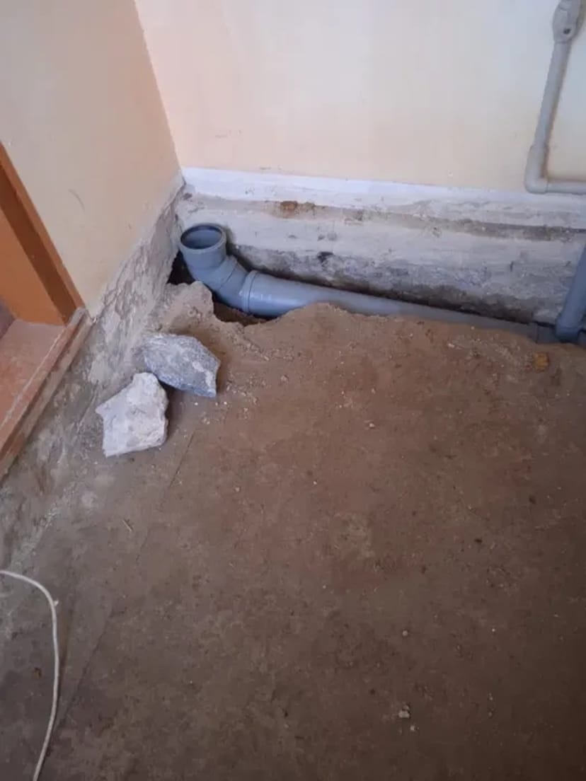 Копання вигрібних ям, копання септиків під ключ , копання каналізації