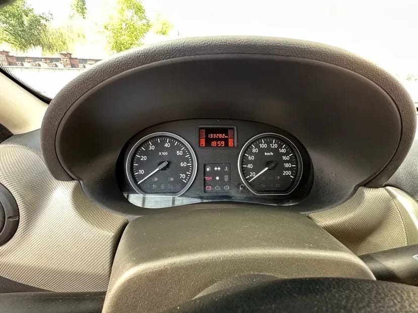Авто Dacia Sandero