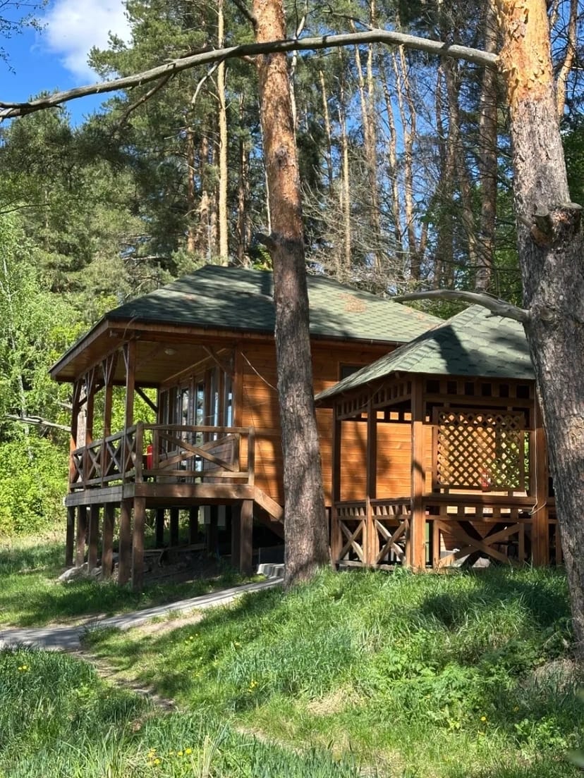 Будиночок для відпочинку та риболовлі НА ОЗЕРІ на 6 спальних місць (№1)