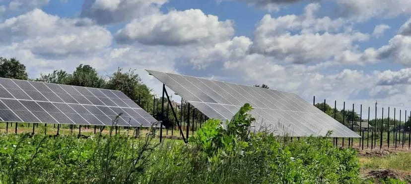 Монтаж сонячних панелей, інверторів, резервне живлення - від $700