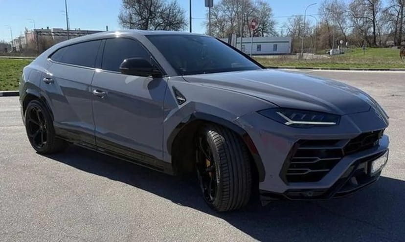 066 Lamborghini Urus у Києві – з водієм або без, розкішний суперджип