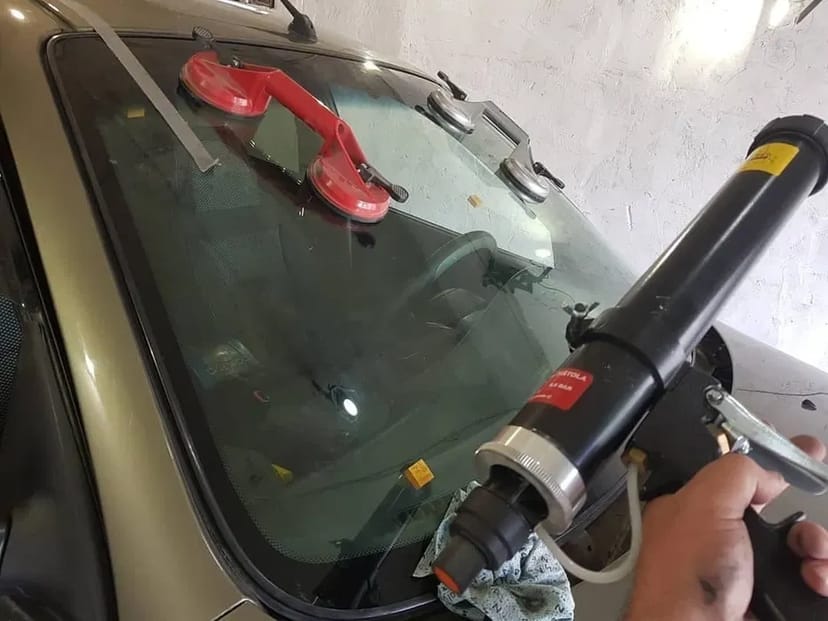 Автоскло Установка Заміна лобового скла СТО водоканал