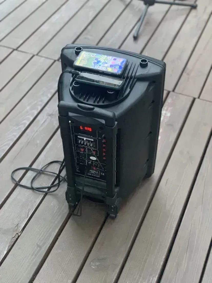 Колонка на батареї