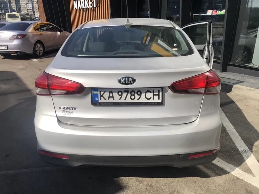 Автомобіль Kia Forte