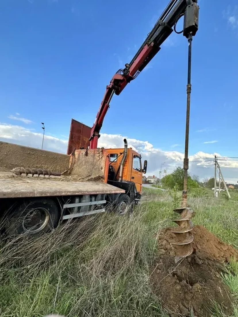 Буріння та бетонування паль/свай до 10 м глибини - від 200₴ метр погонний