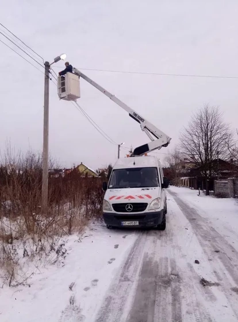 Професійні Послуги Автовишки: Швидка Подача, Досвідчений Оператор та Вигідна Ціна