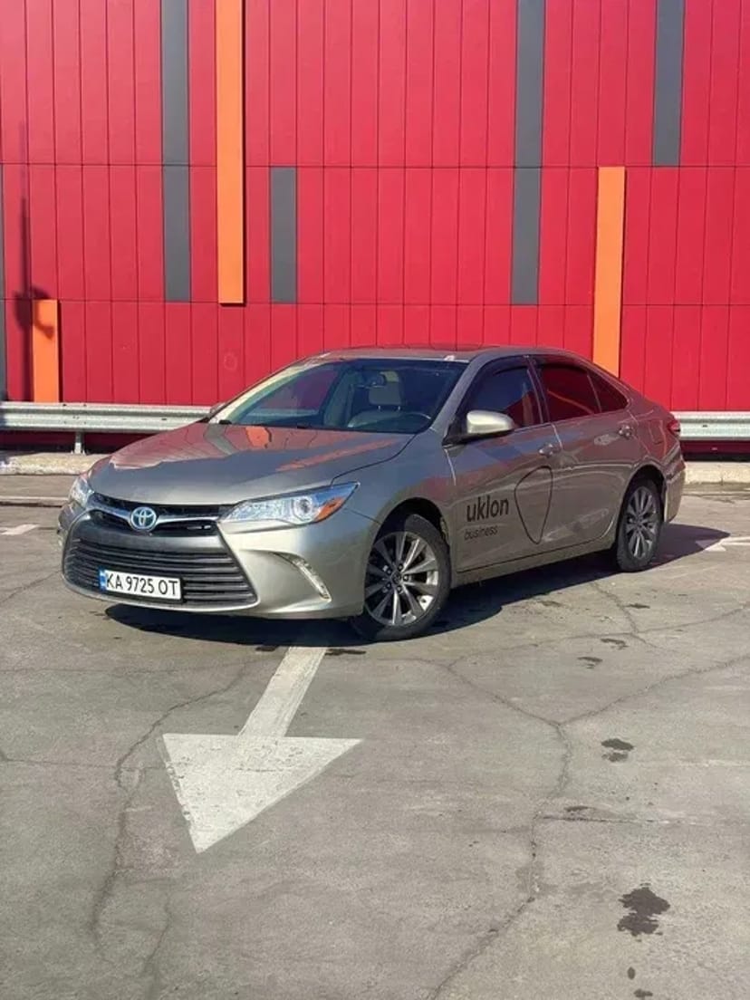 Авто під таксі.Hybrid 5-7л розхід
