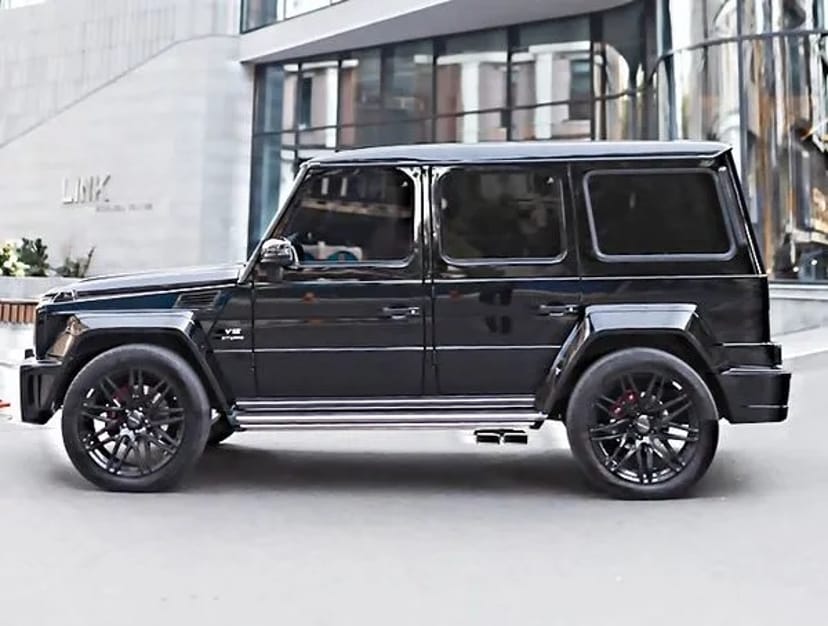 248 Позашляховик на весілля Mercedes Gelandewagen G65 AMG кубік