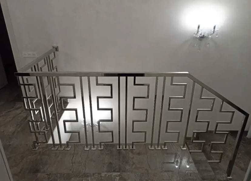 Поруччя з нержавіючої сталі, вироби з нержавіючої сталі, перила для сходів