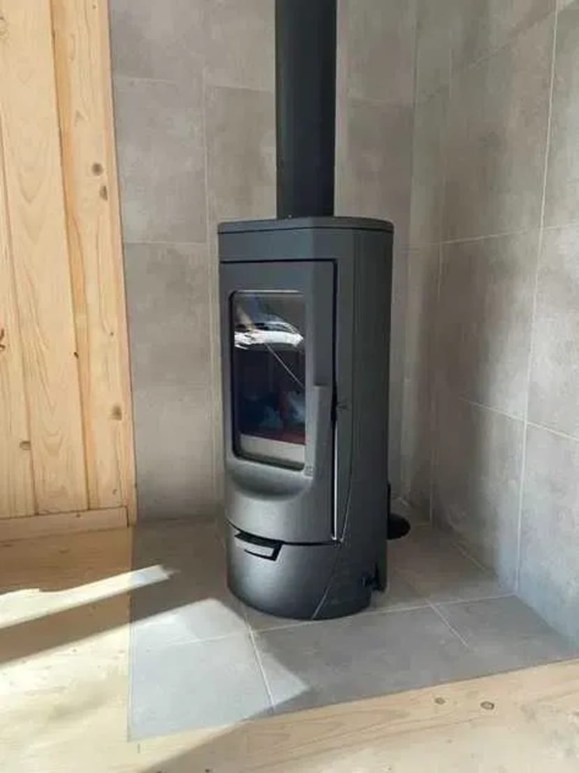 Професійний монтаж та встановлення дров'яних печей в Ужгороді: затишок та тепло у вашому домі.