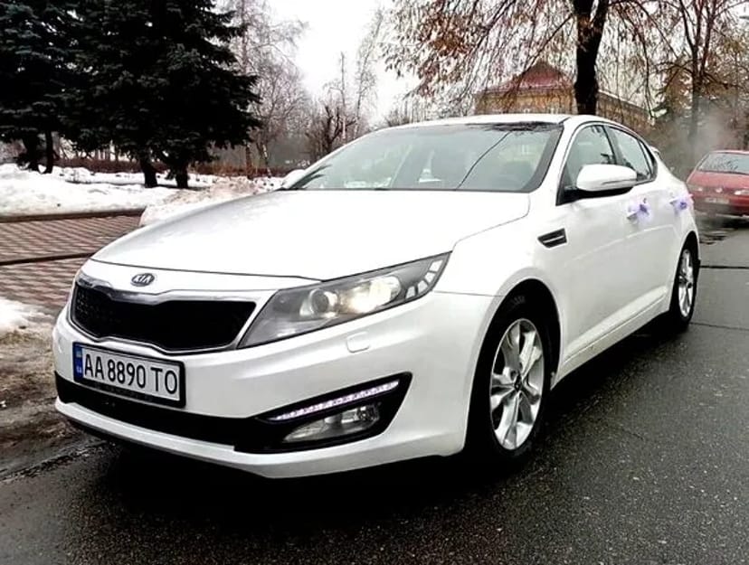 228 Kia Optima білий авто на весілля 