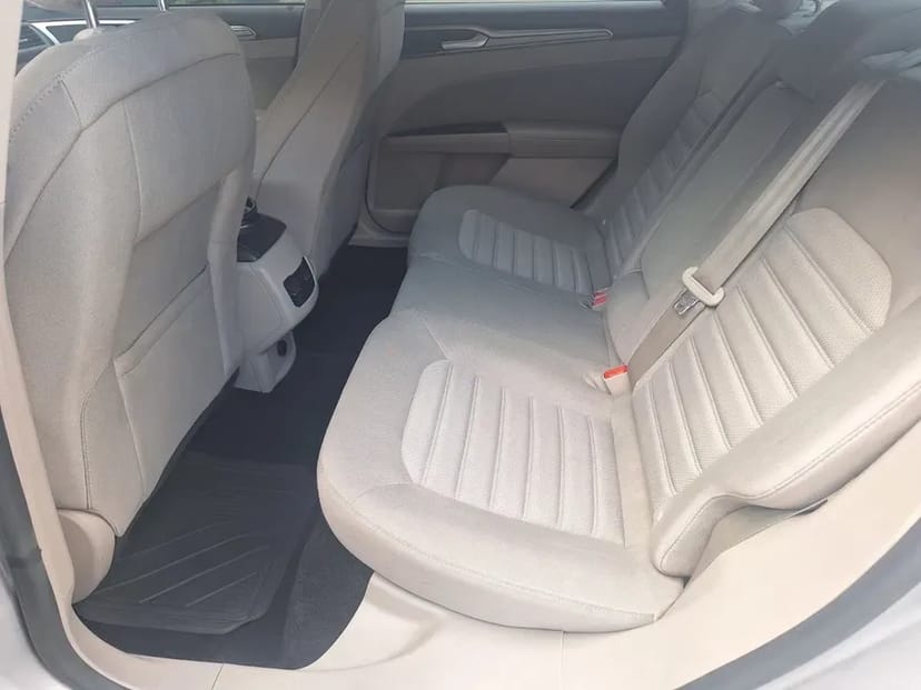 Авто в такси без застава