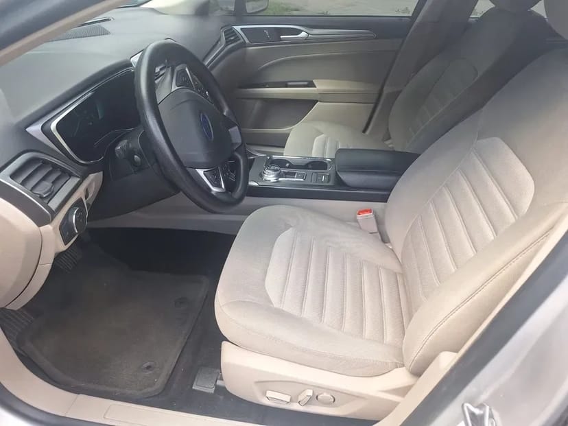 Авто в такси без застава