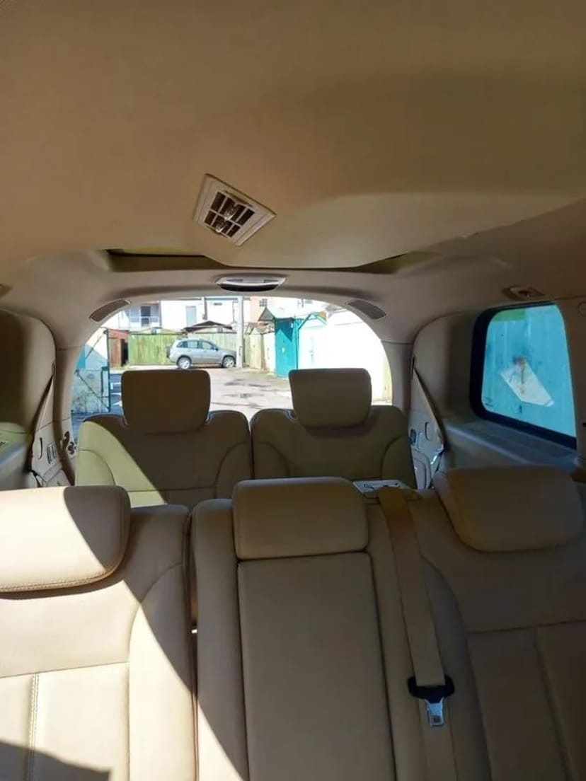 270 Позашляховик на весілля Mercedes Benz GL білий з водієм