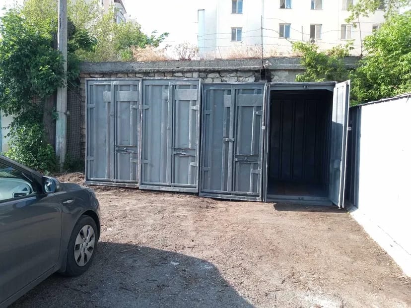 Склад міні для зберігання речей товару гараж контейнер кладовка