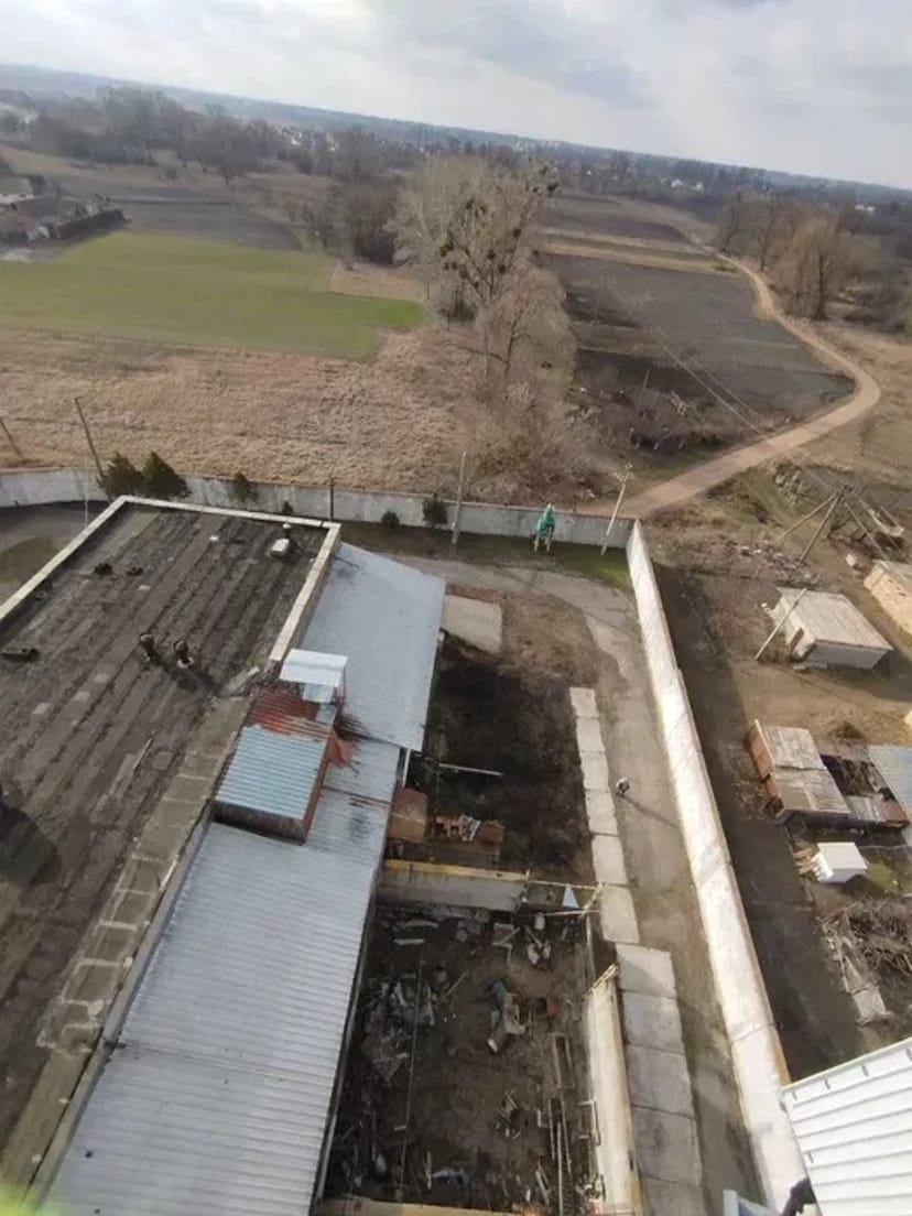 Складське приміщення , загальна площа 1200 кв. м. .Склад-підлога антипил