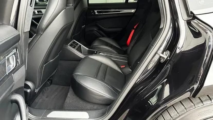 191 Porsche Panamera 4S E-Hybrid без водія в Києві