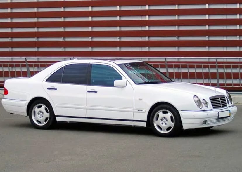 174 Mercedes W210 білий авто на весілля