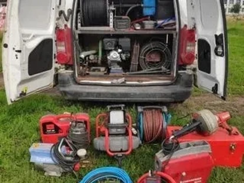 Выкачка сливных ям.био туалетов Прочистка труб.Асенизатор Харьков