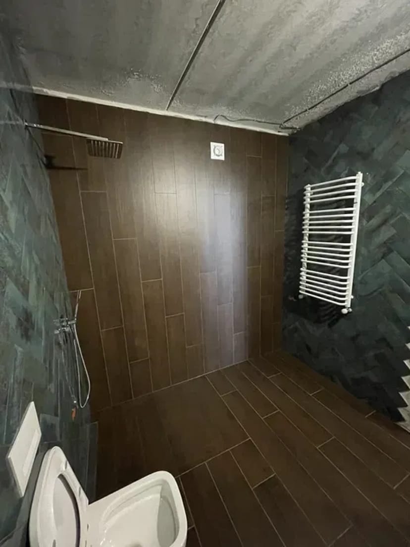 Плиточник/укладання плитки/професійно